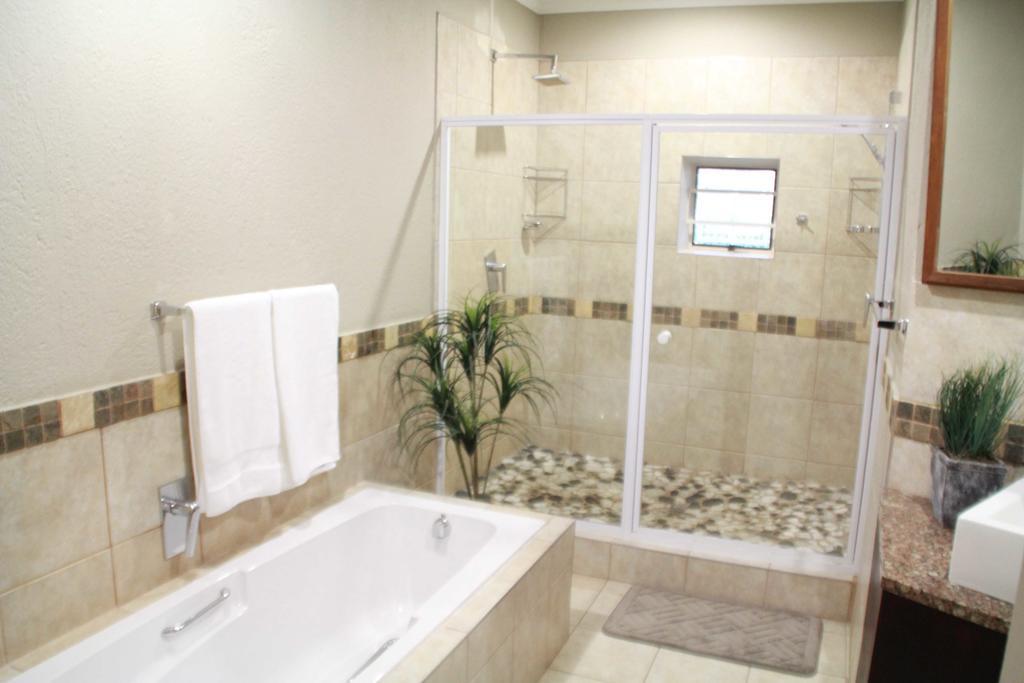 Bubezi Guest House Hazyview Bilik gambar